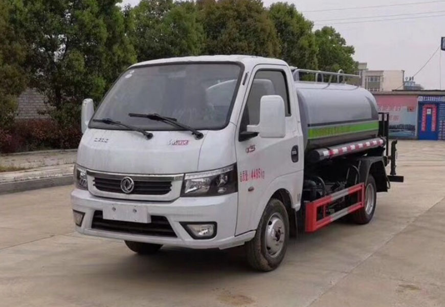 東風途逸新款國六灑水車