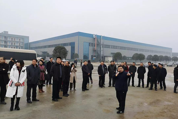 隨州市委、市人大代表團(tuán)蒞臨程力集團(tuán)商用車產(chǎn)業(yè)園視察